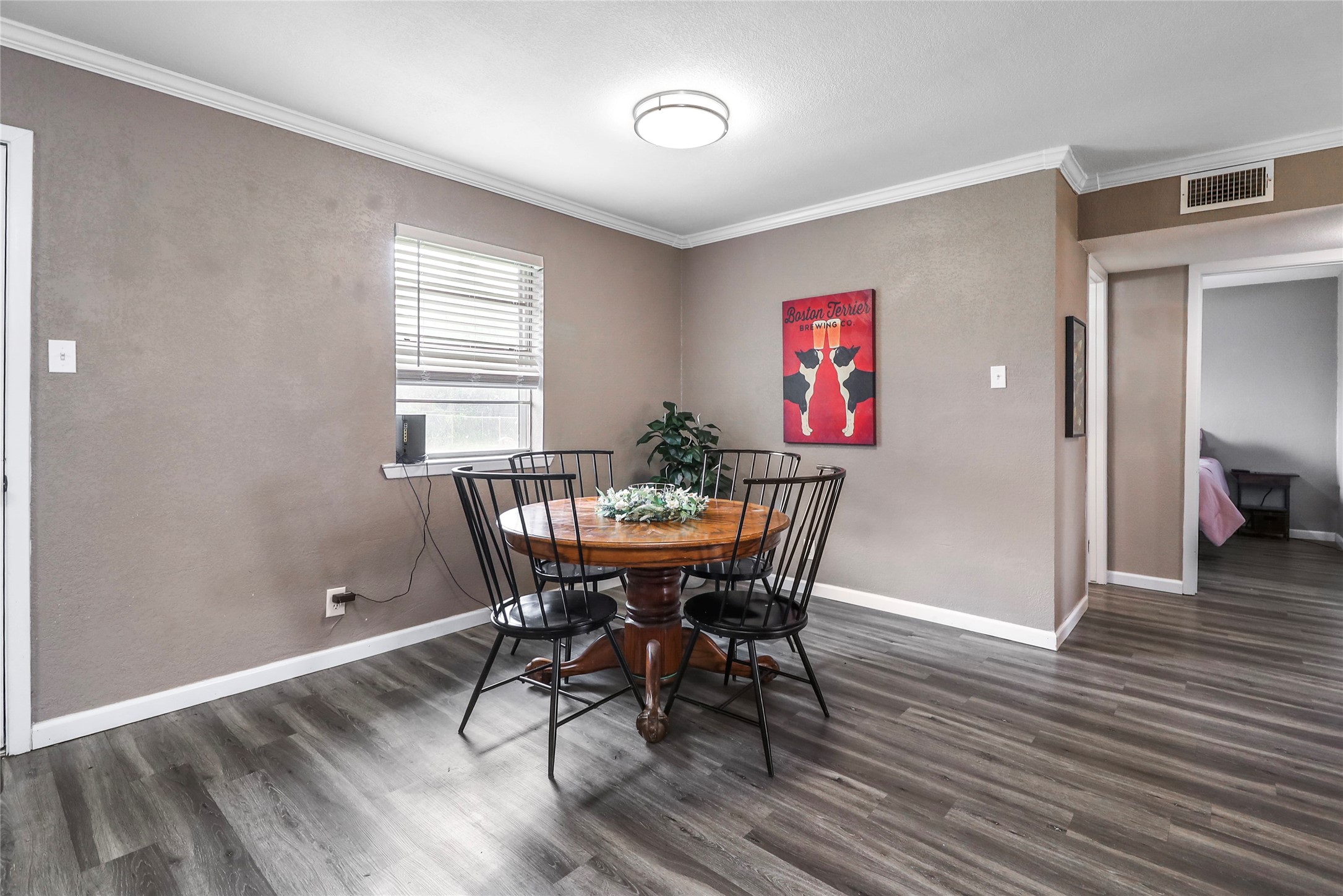 1914 Floral Drive Gainesville TX 76240