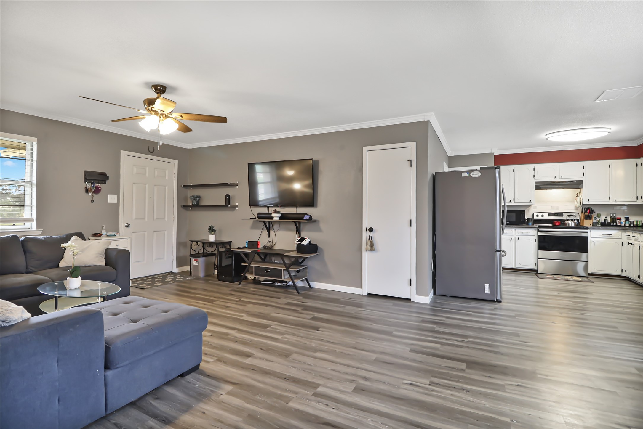 1914 Floral Drive Gainesville TX 76240