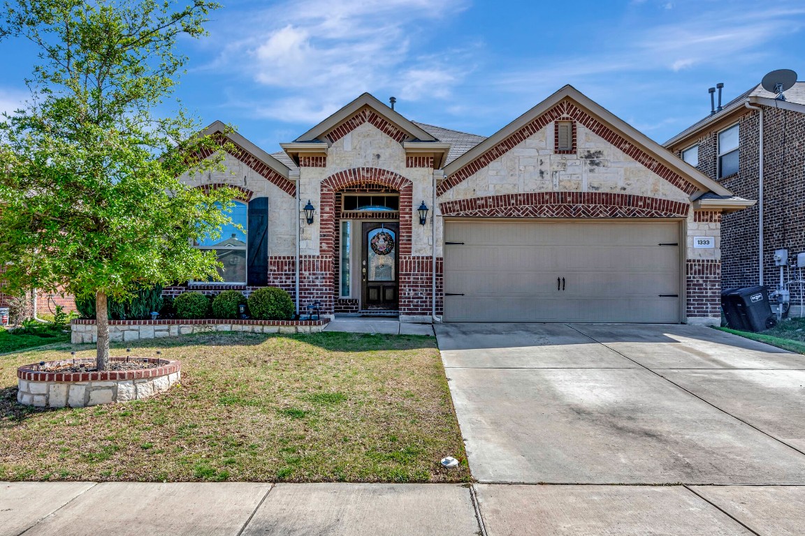 1333 Zanna Grace Way Fort Worth TX 76052