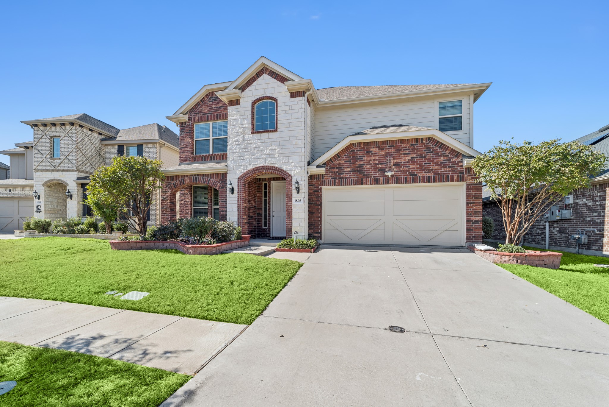 1805 Longwood Lane Garland TX 75042