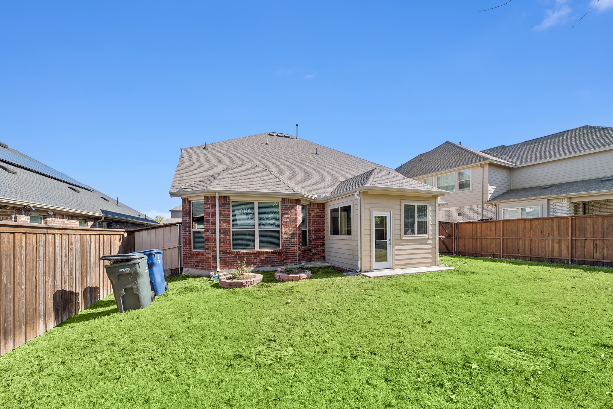 1805 Longwood Lane Garland TX 75042