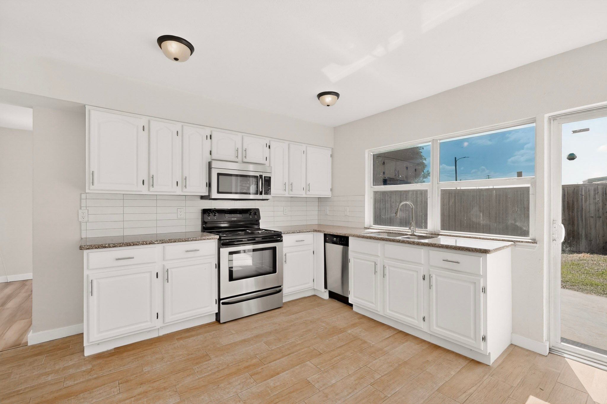 6313 Fallbrook Drive Garland TX 75043