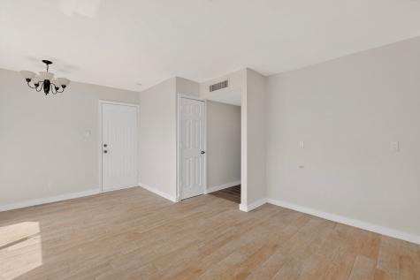 6313 Fallbrook Drive Garland TX 75043