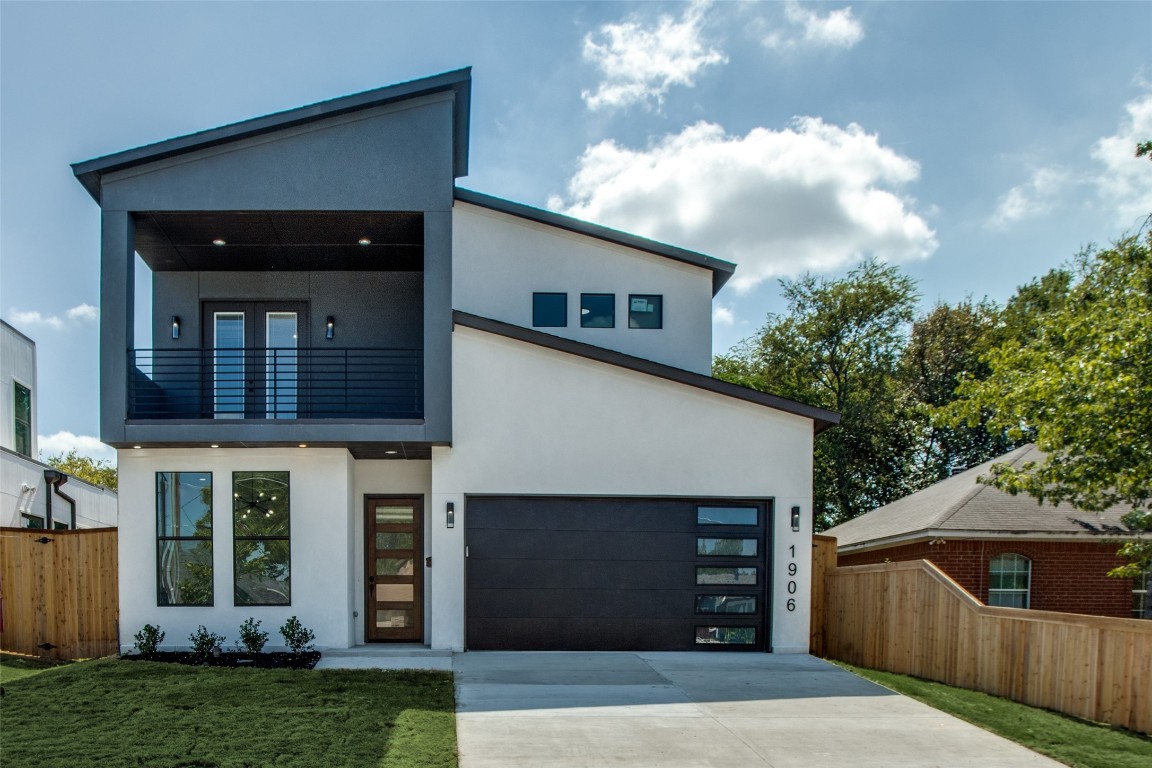 1906 Nomas Street Dallas TX 75212