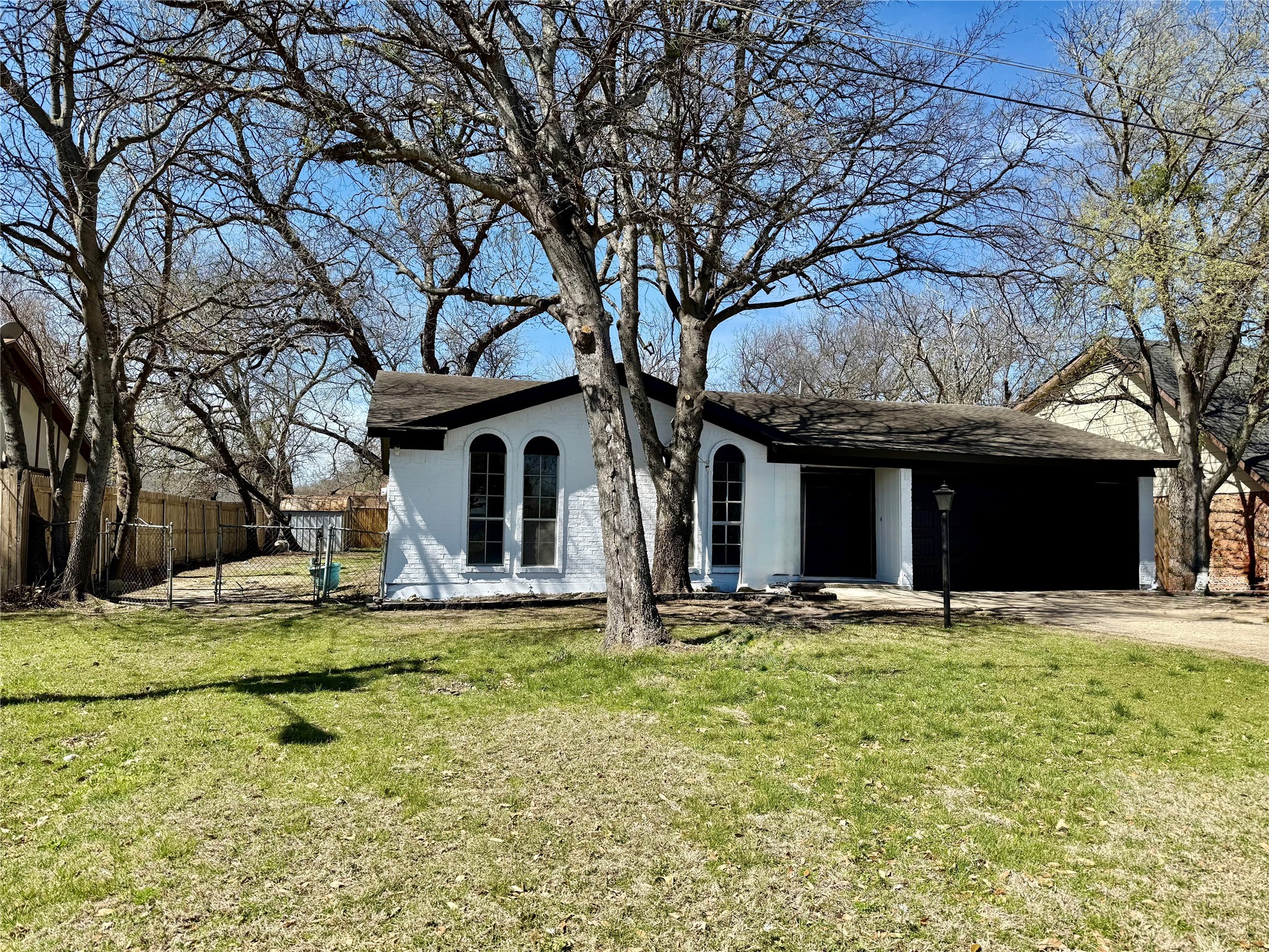 2205 Hardy Road Grand Prairie TX 75051