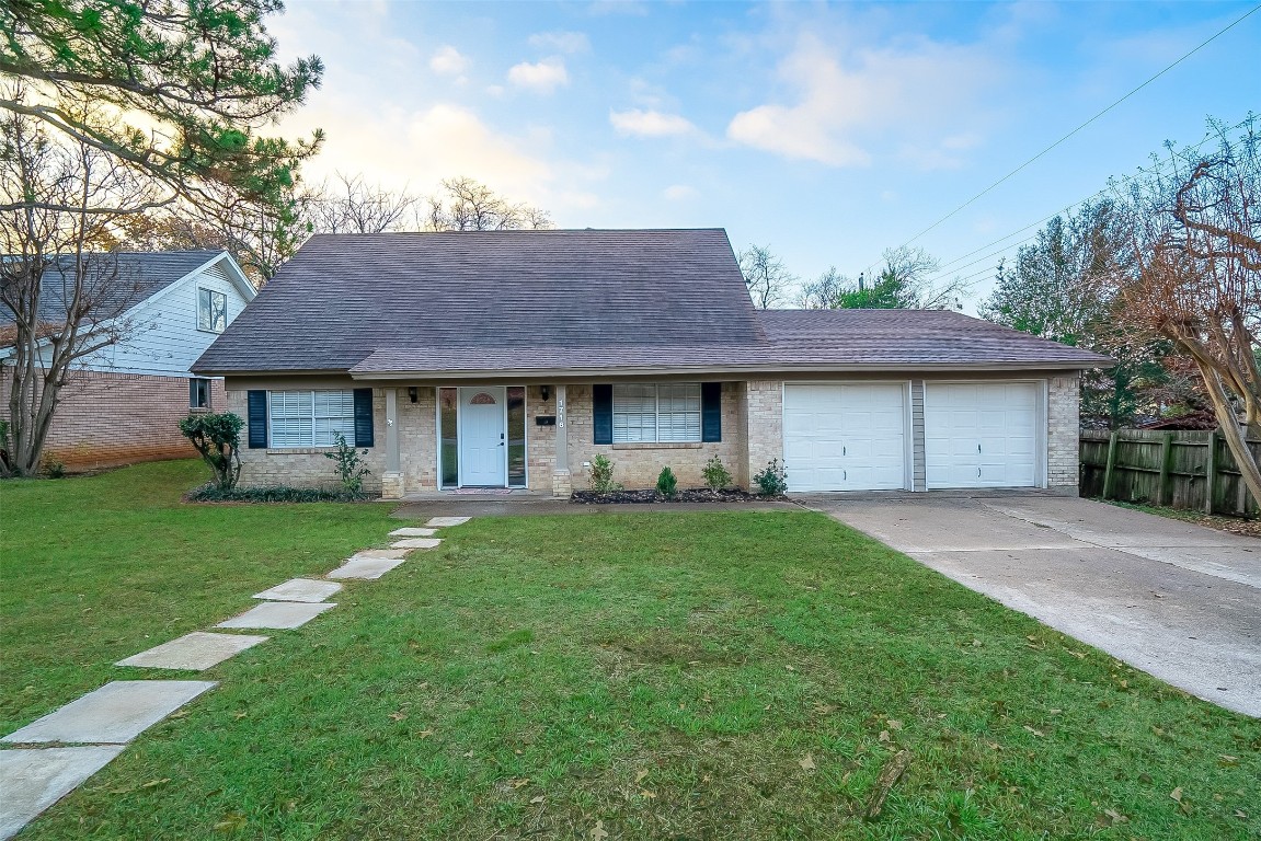 1716 Larkspur Drive Arlington TX 76013