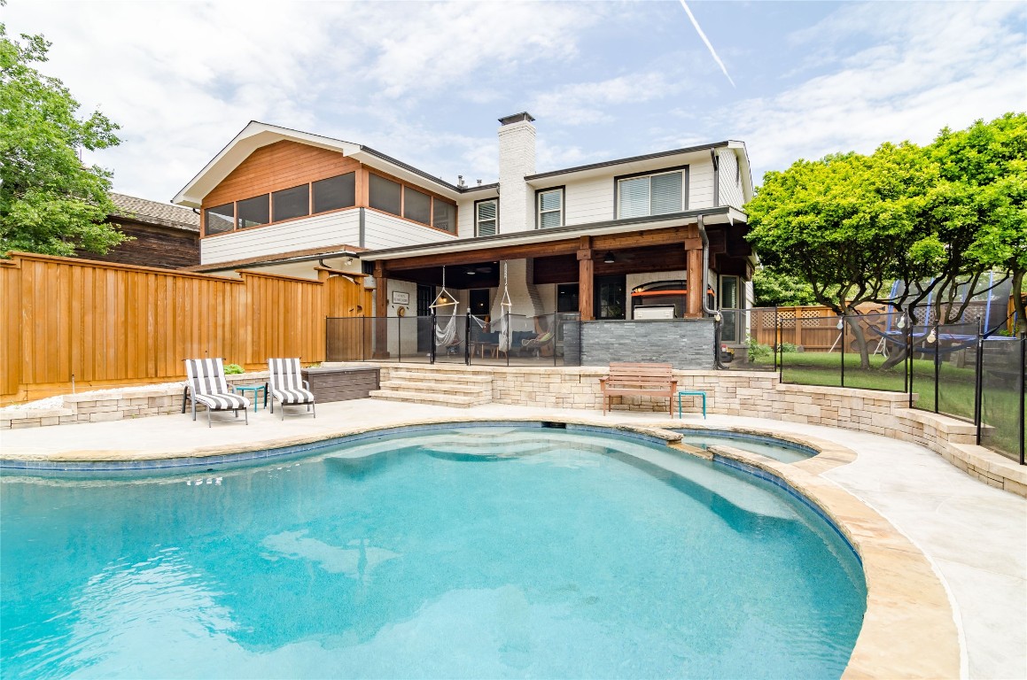 7140 Crooked Oak Drive Dallas TX 75248