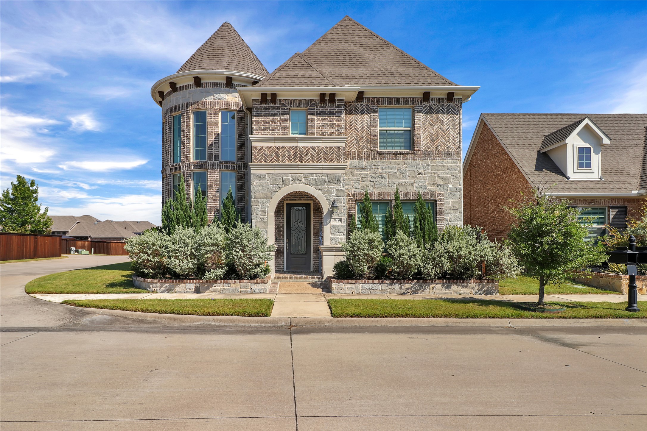 4209 Whispering Willow Way Arlington TX 76005