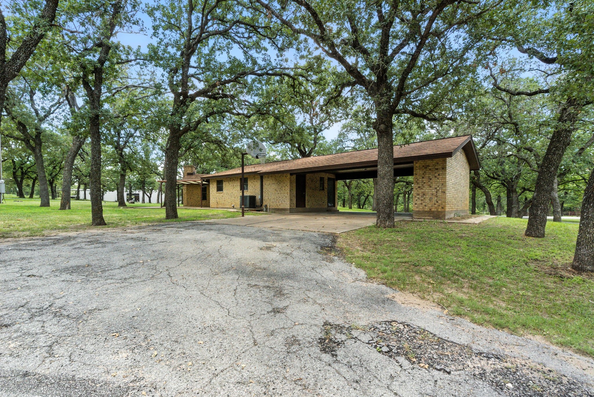 792 County Road 474 Stephenville TX 76401