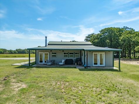 209 County Road 2696 Alvord TX 76225