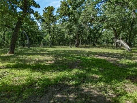 209 County Road 2696 Alvord TX 76225