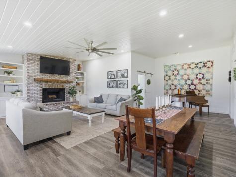 209 County Road 2696 Alvord TX 76225