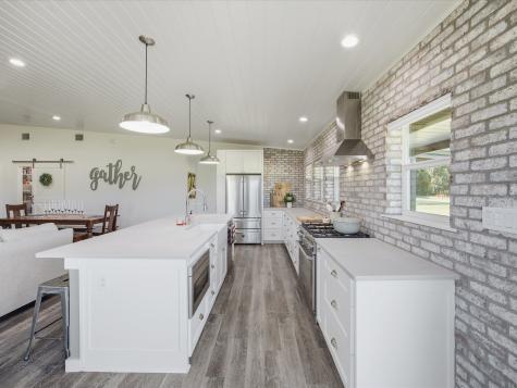 209 County Road 2696 Alvord TX 76225