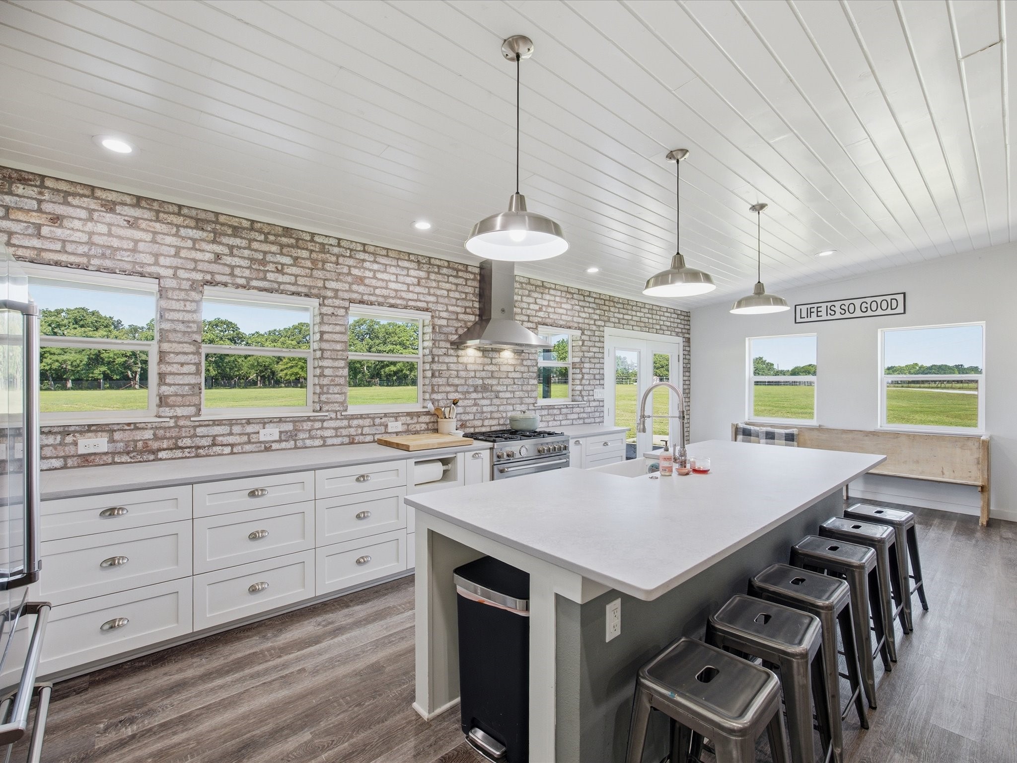 209 County Road 2696 Alvord TX 76225