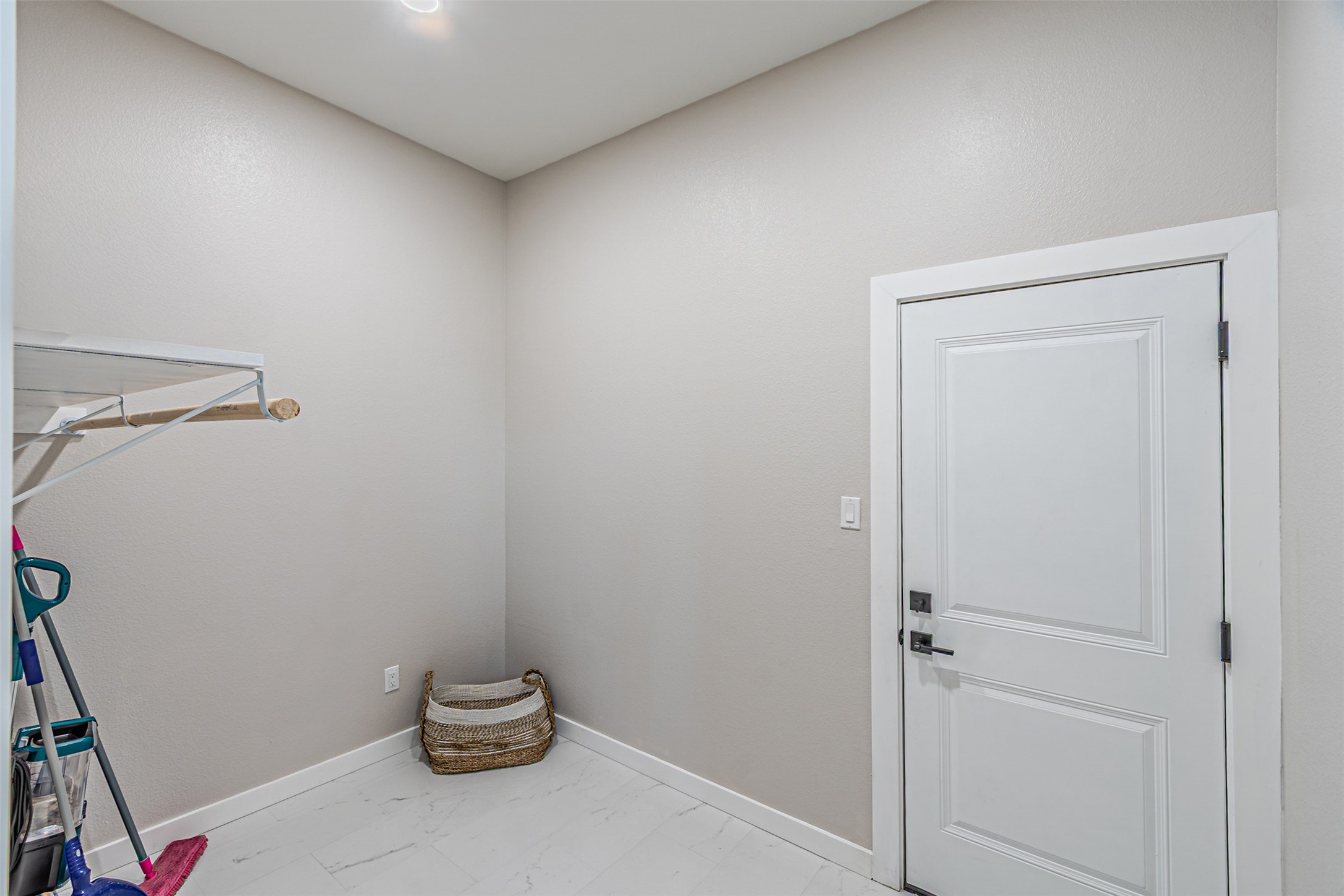 901 Bandera Lane Garland TX 75040