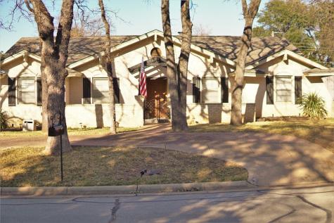 1717 Ridgeview Drive Arlington TX 76012