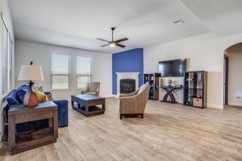 10421 Table Bluff Street Aubrey TX 76227