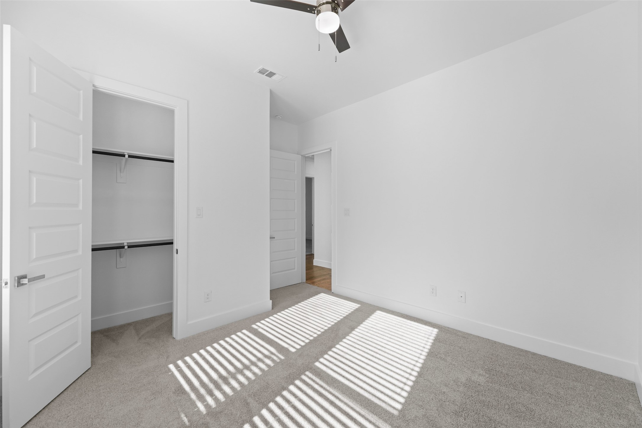 1320 Compton Street Dallas TX 75203