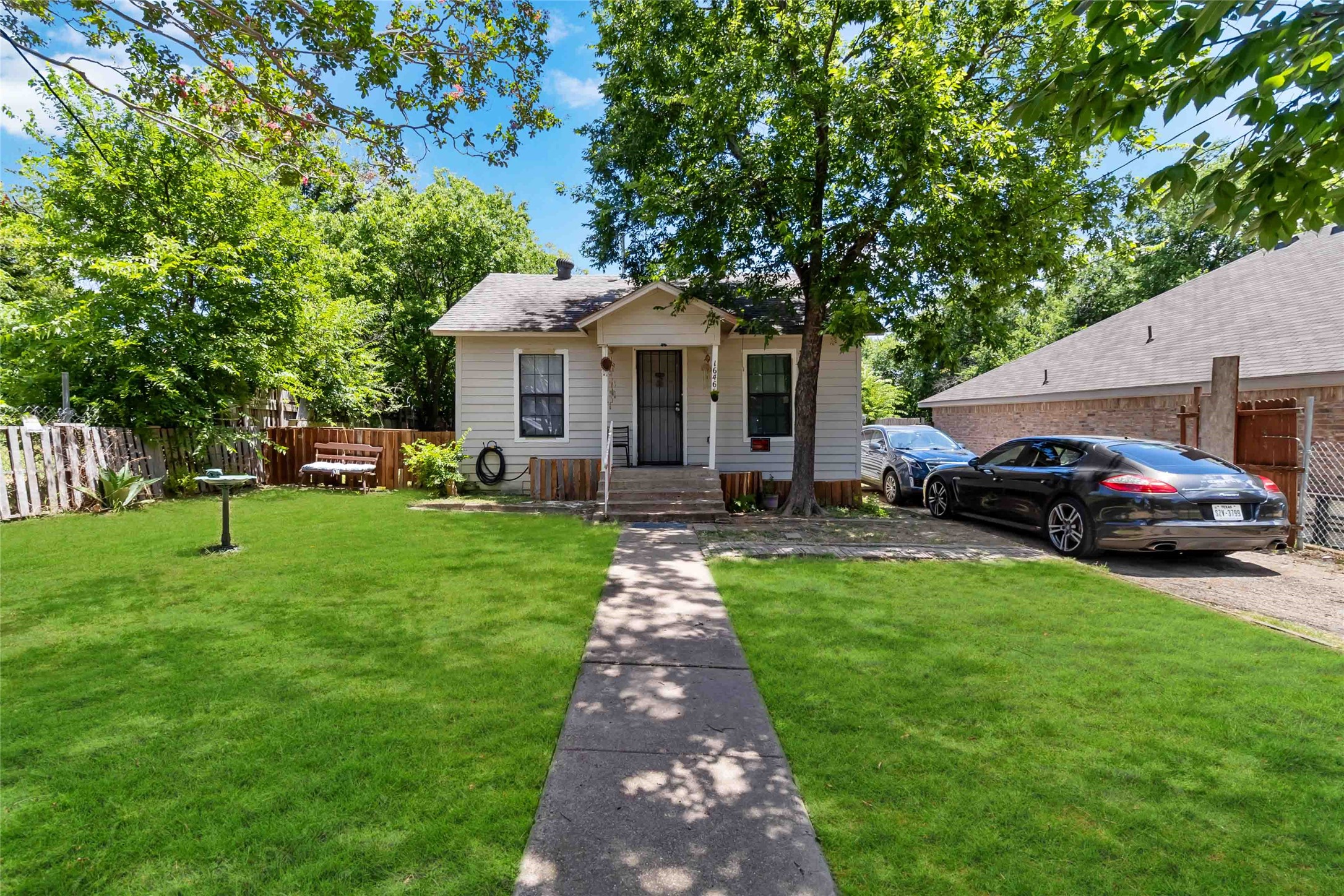 1646 Marfa Avenue Dallas TX 75216