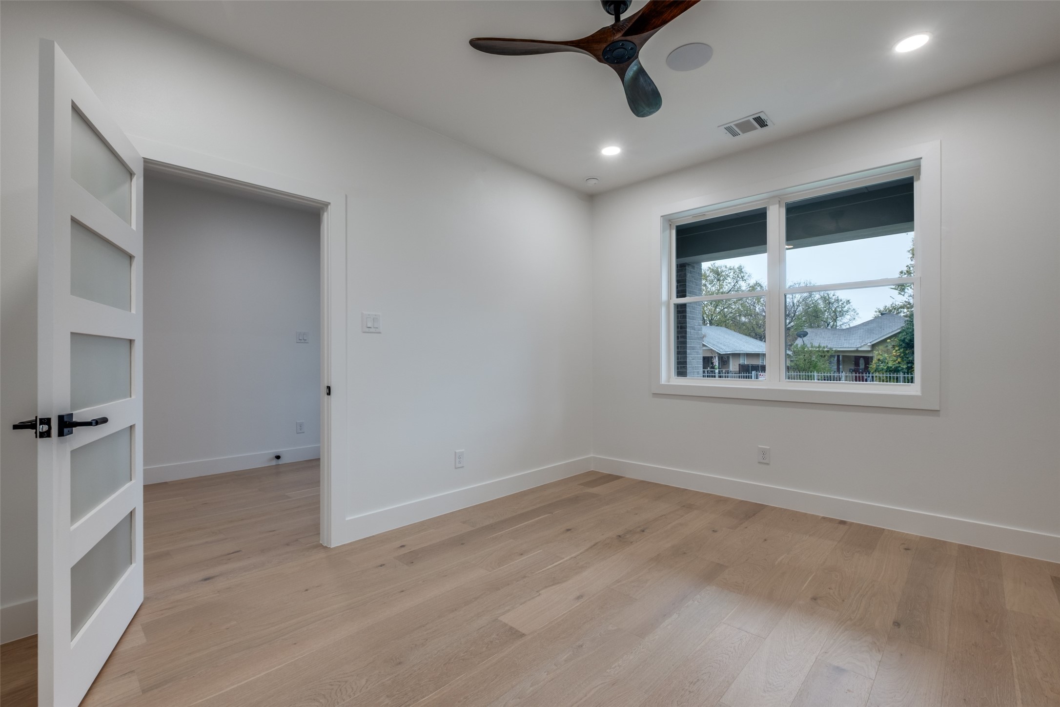 1018 Grandview Avenue Dallas TX 75223