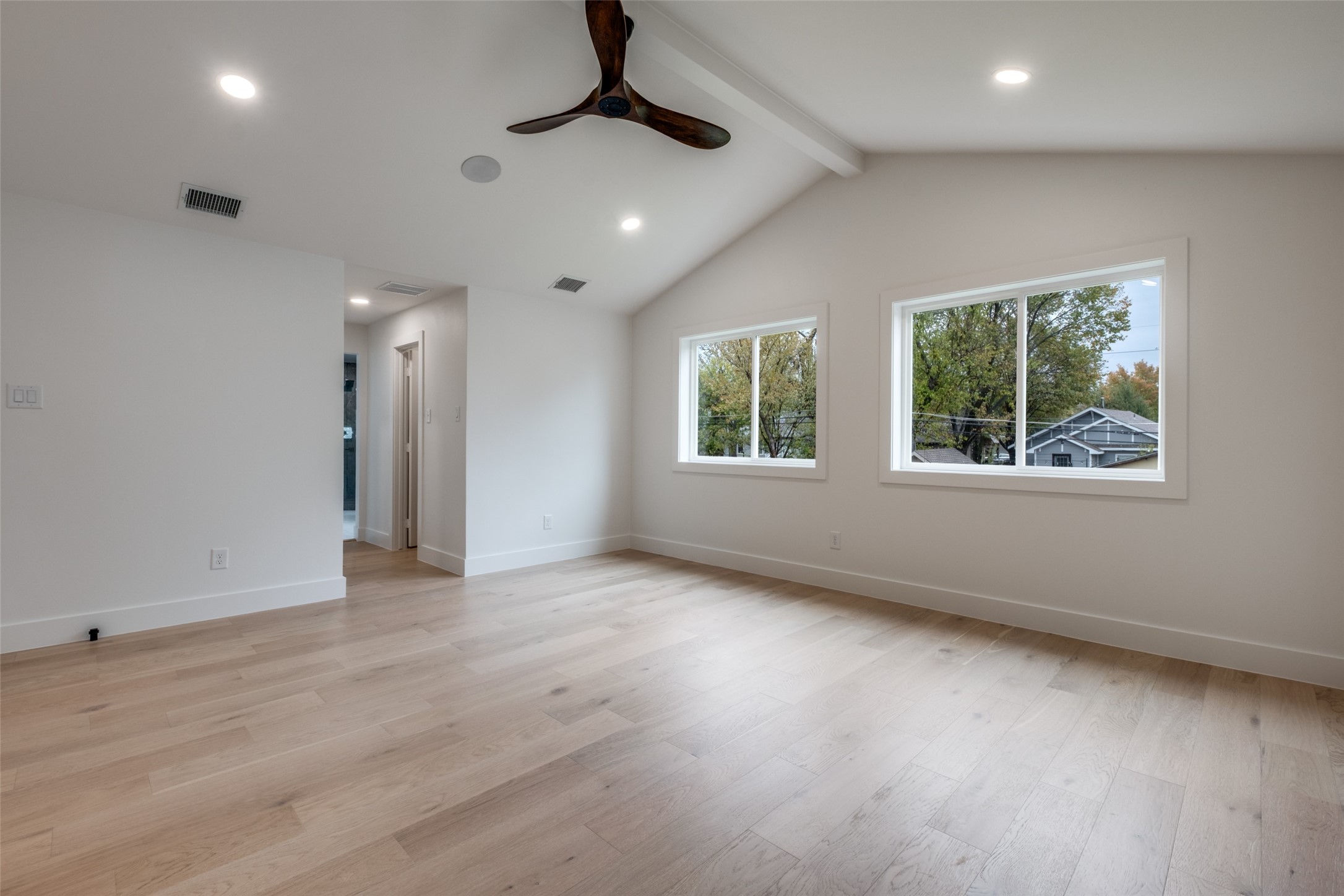 1018 Grandview Avenue Dallas TX 75223