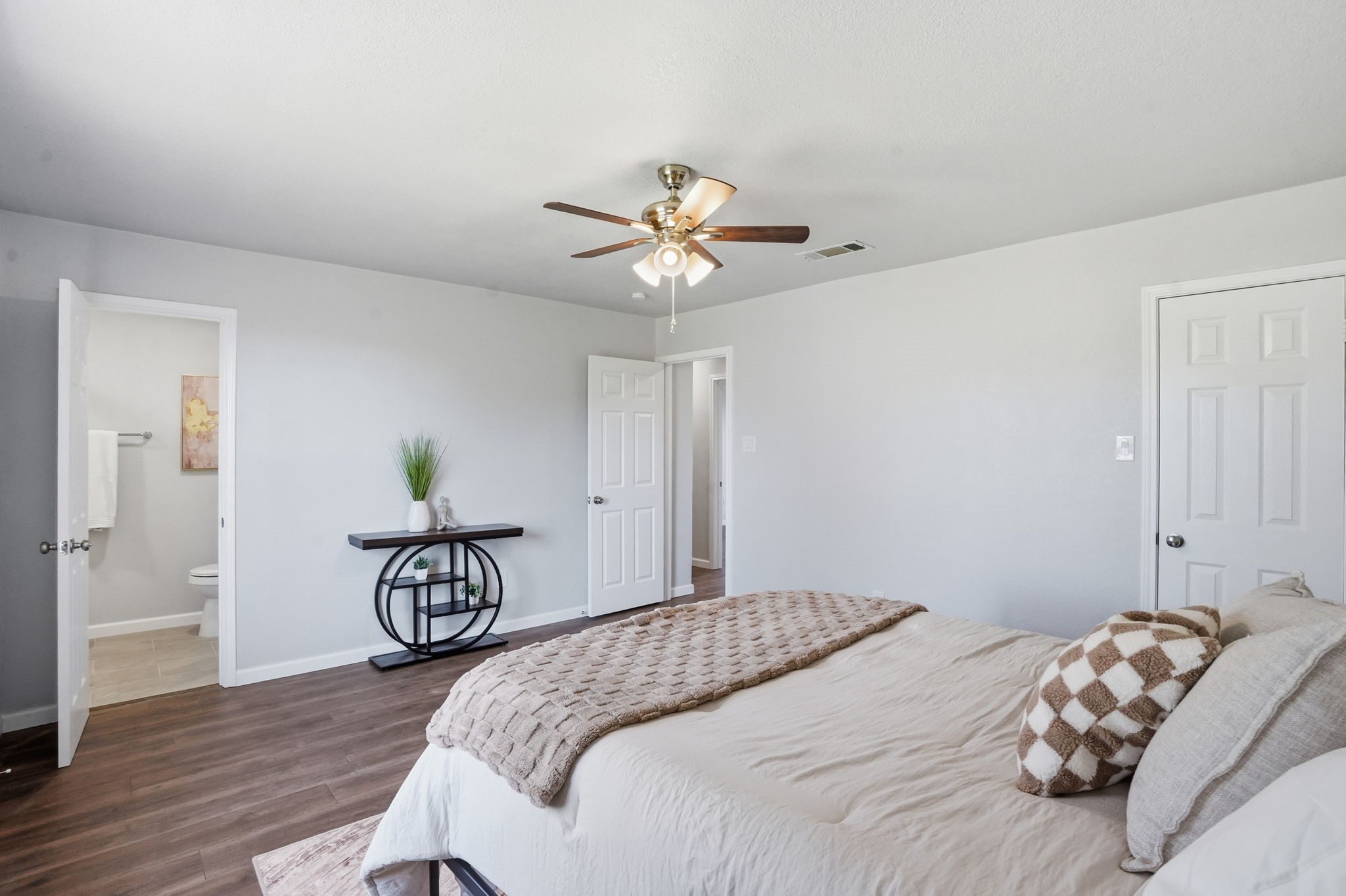 4804 Green Hollow Drive Arlington TX 76017