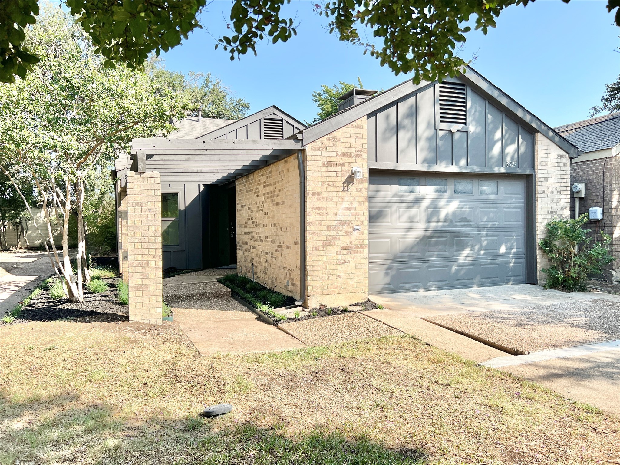 3927 Rosser Square Dallas TX 75244