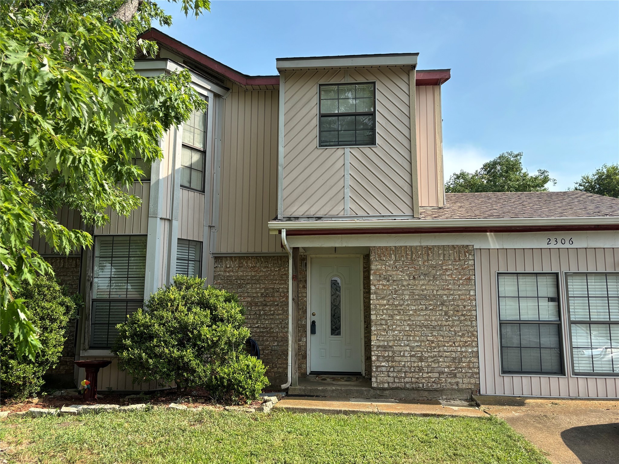 2306 Newbury Drive Arlington TX 76014