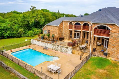 1070 Mount Zion Road Midlothian TX 76065