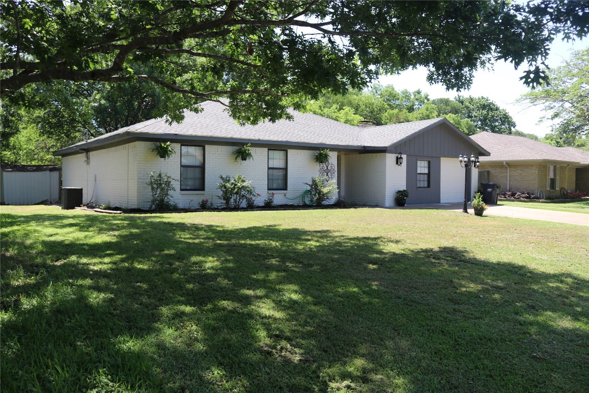 3205 Louis Avenue Corsicana TX 75110