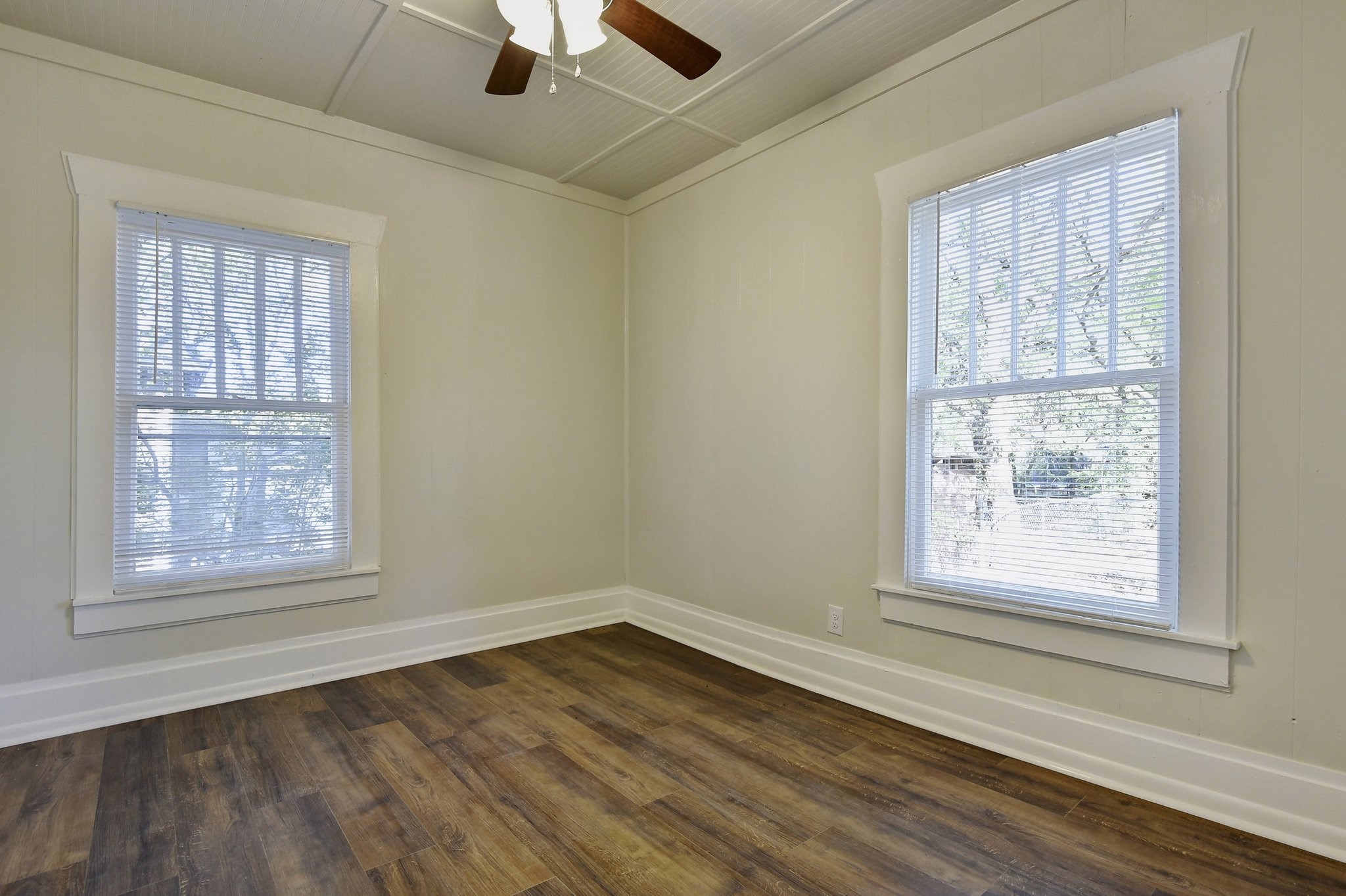 1115 S Rusk Avenue Denison TX 75020