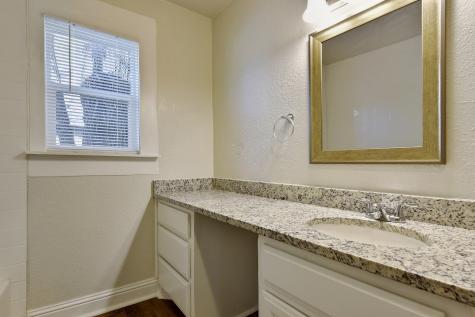 1115 S Rusk Avenue Denison TX 75020