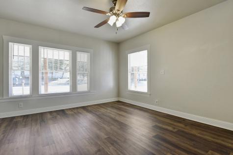 1115 S Rusk Avenue Denison TX 75020