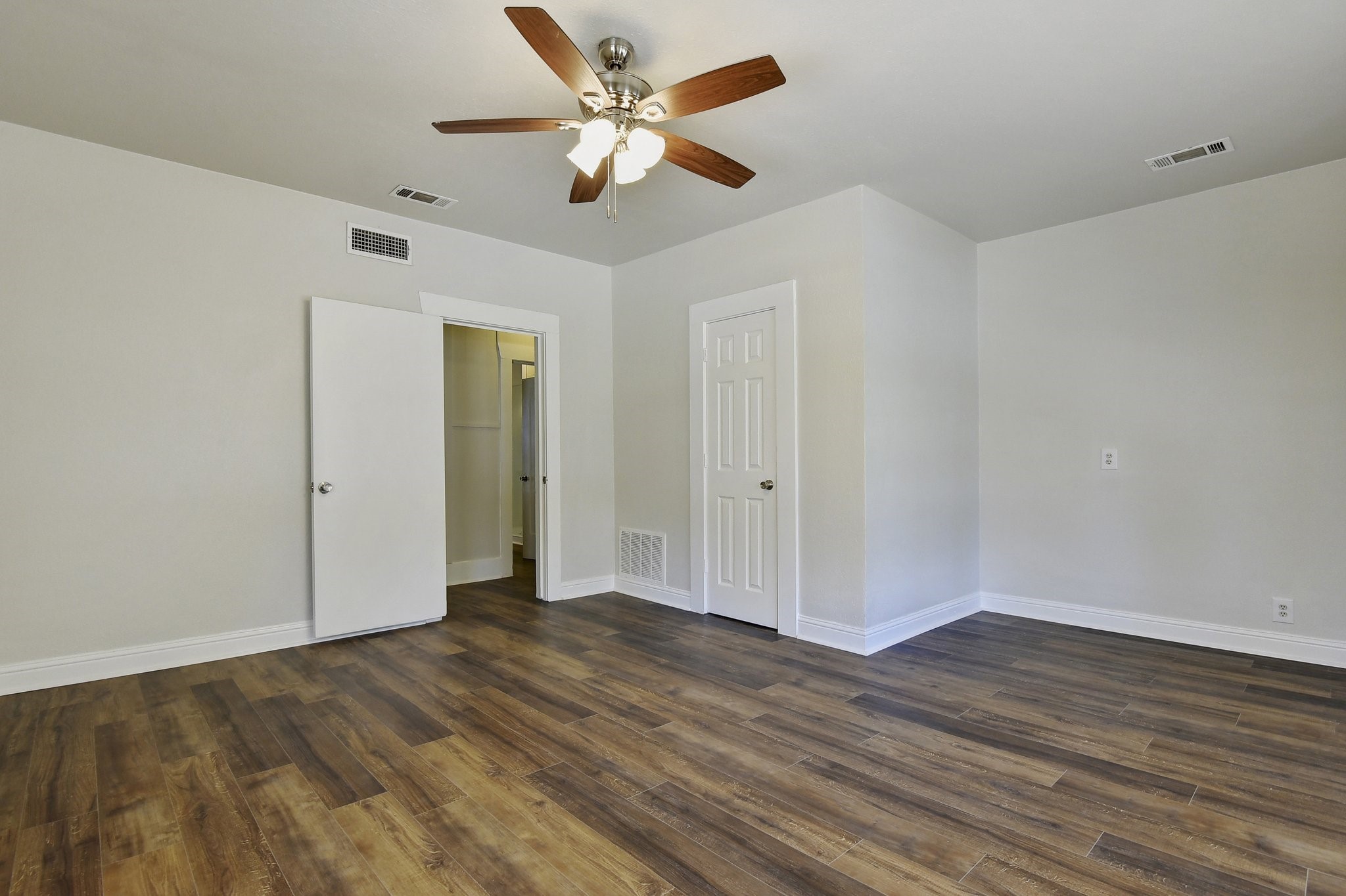 1115 S Rusk Avenue Denison TX 75020
