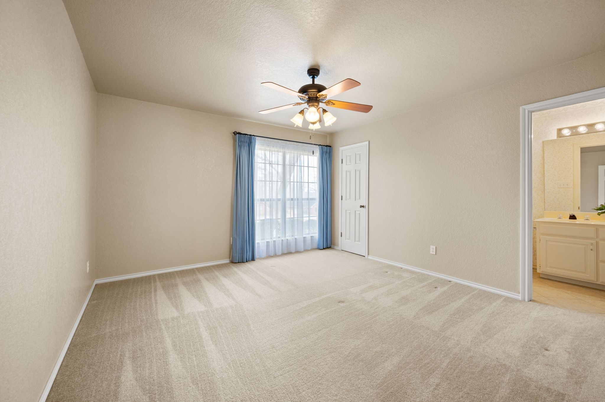 4440 Alydar Drive Burleson TX 76028