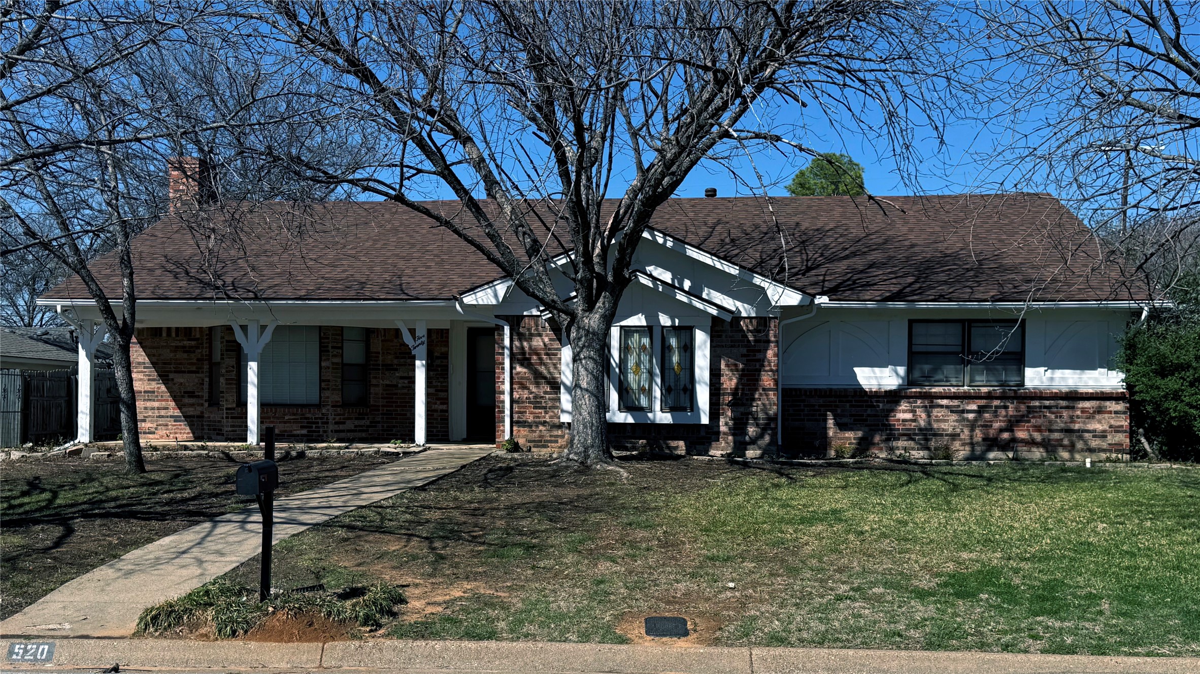 520 Baker Drive Hurst TX 76054