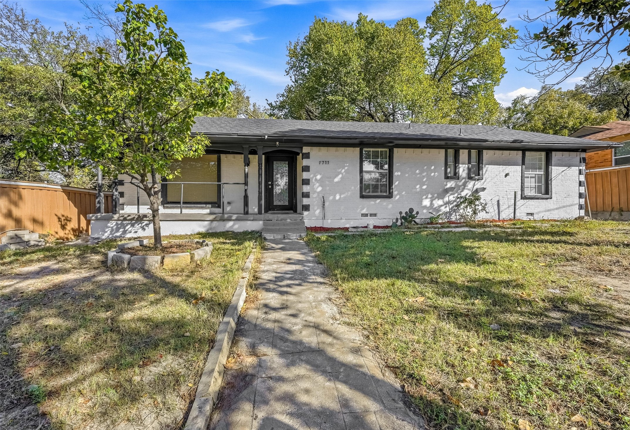 1711 Essex Avenue Dallas TX 75203
