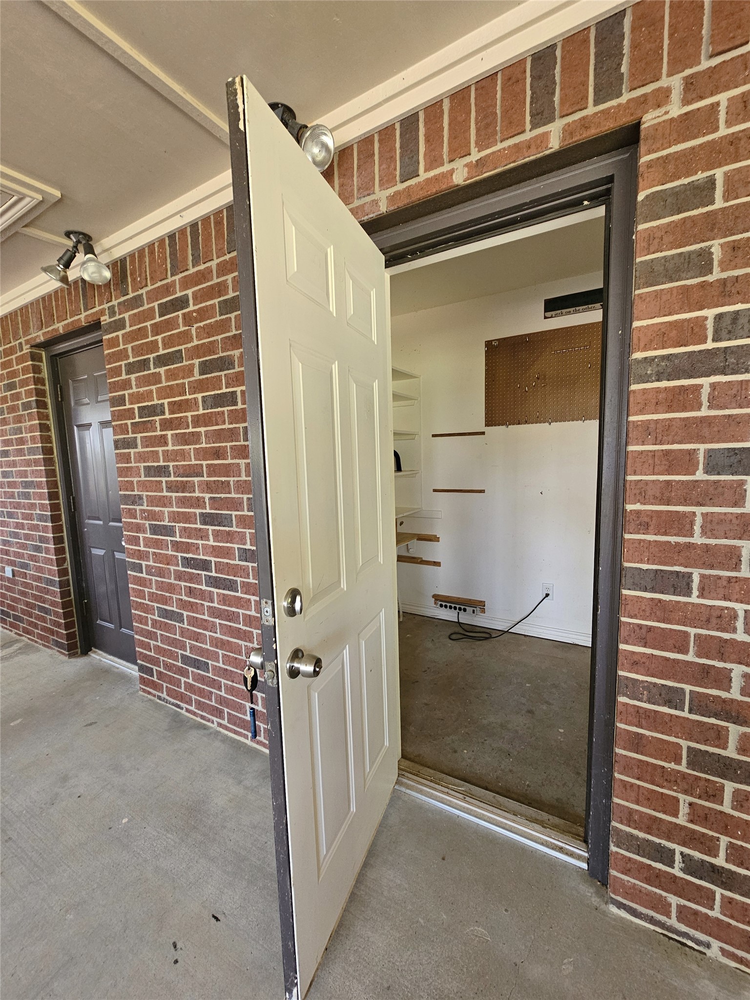 5731 N Cape Drive Chandler TX 75758