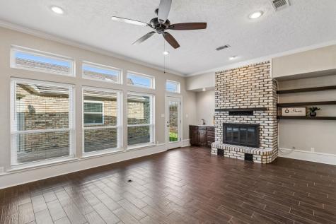 604 Shalamar Place Irving TX 75061