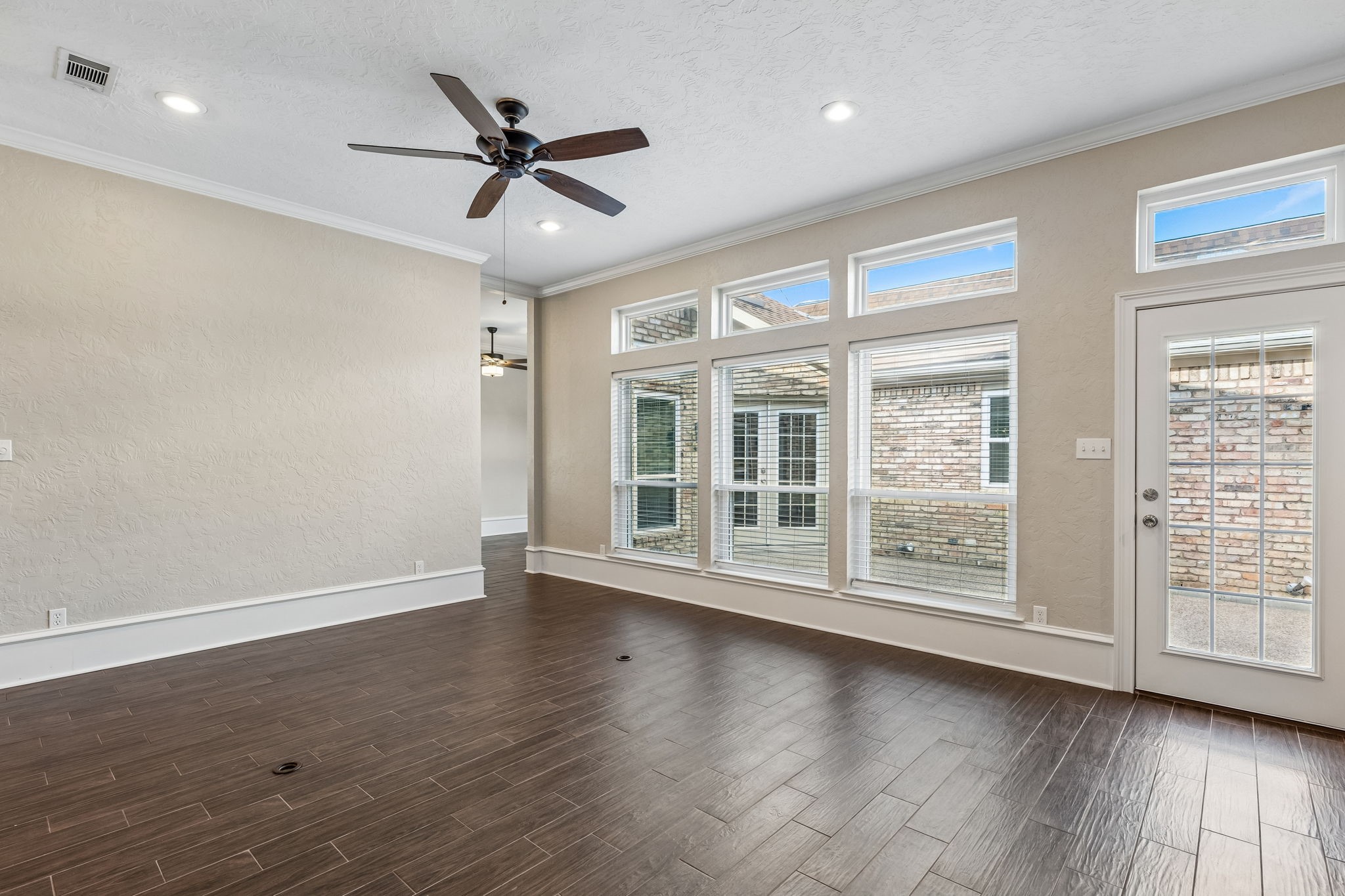 604 Shalamar Place Irving TX 75061