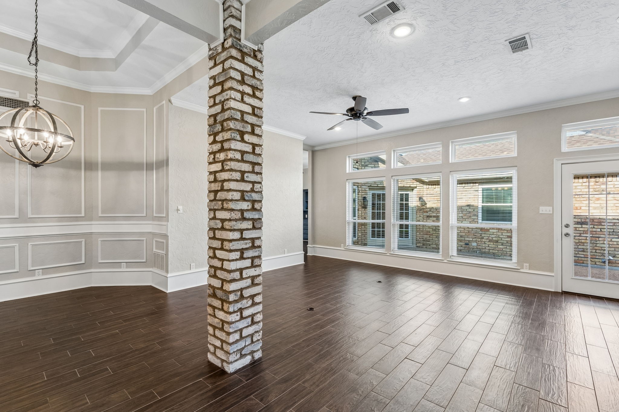 604 Shalamar Place Irving TX 75061