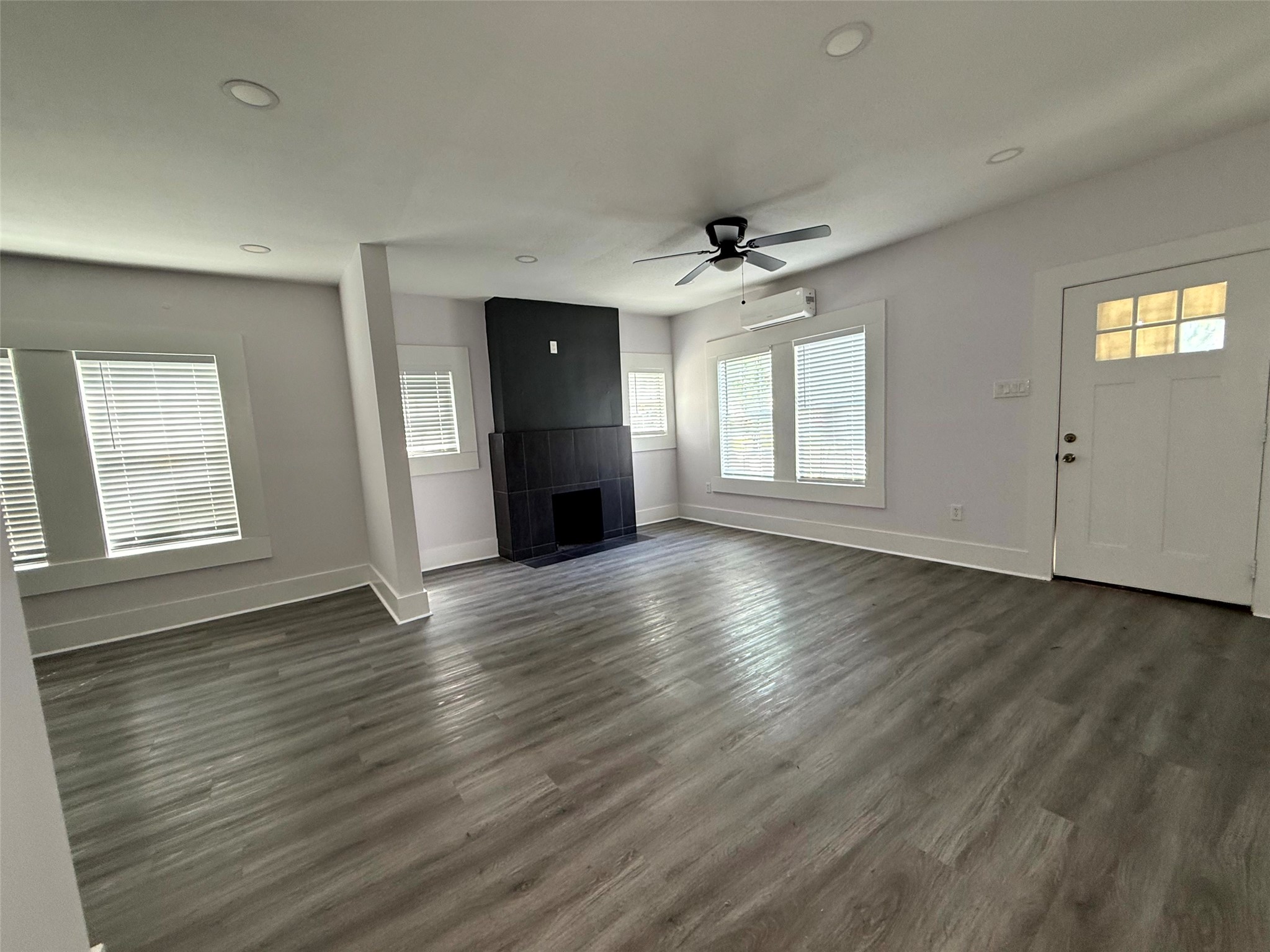 2502 W Lovers Lane Dallas TX 75235