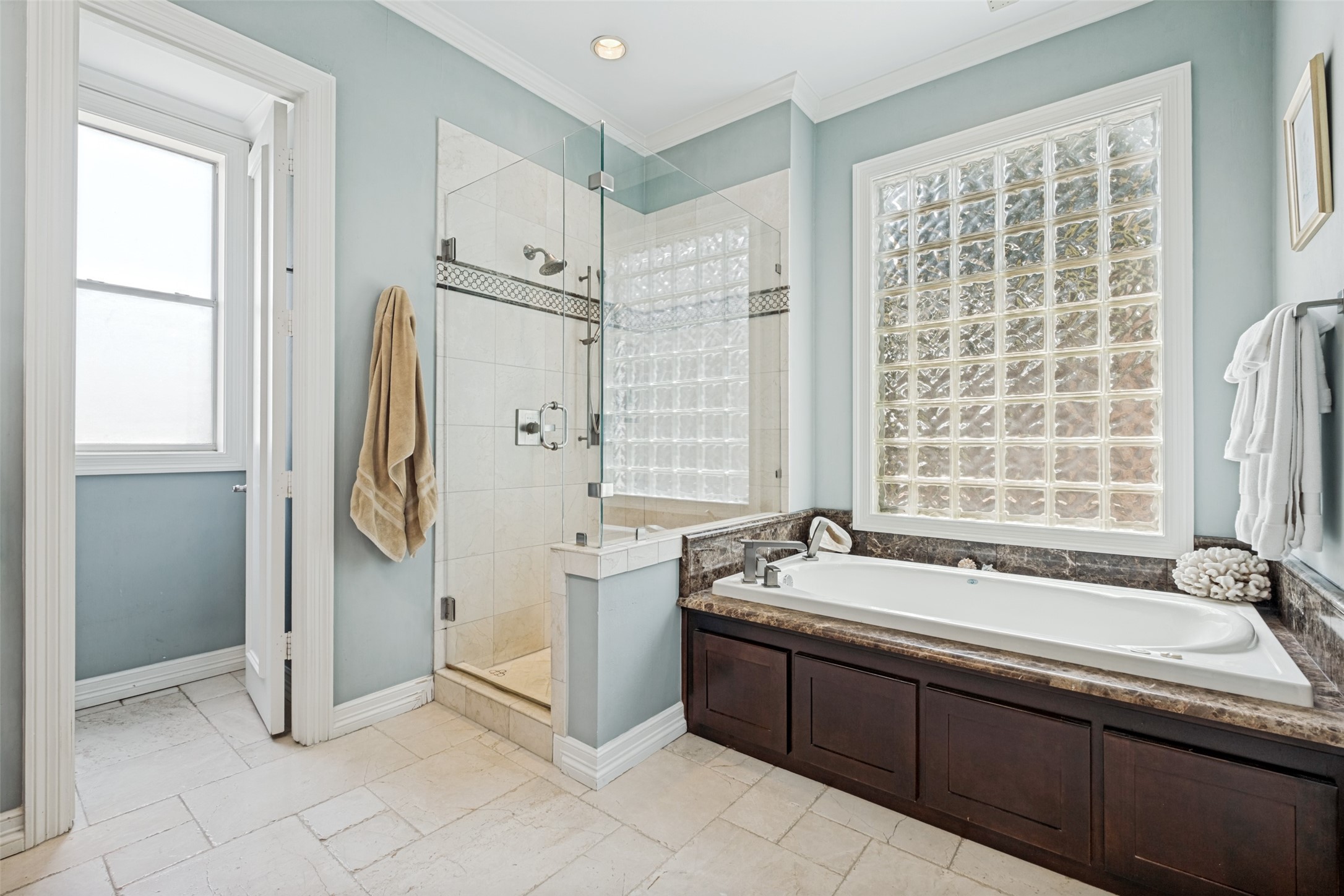 13836 Rockbend Place Dallas TX 75240