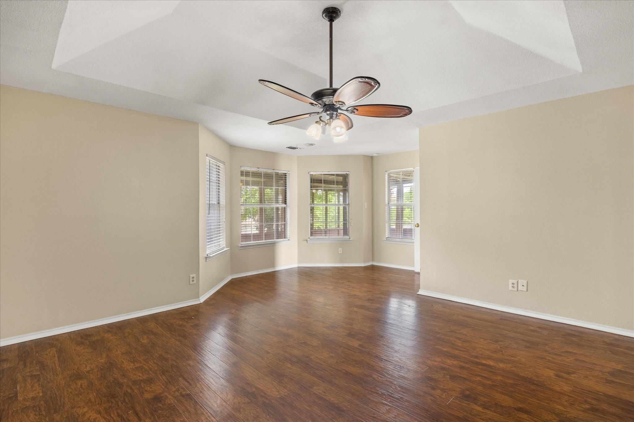 3905 Frisco Circle Granbury TX 76048