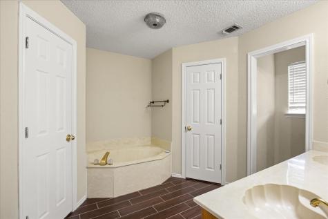 3905 Frisco Circle Granbury TX 76048
