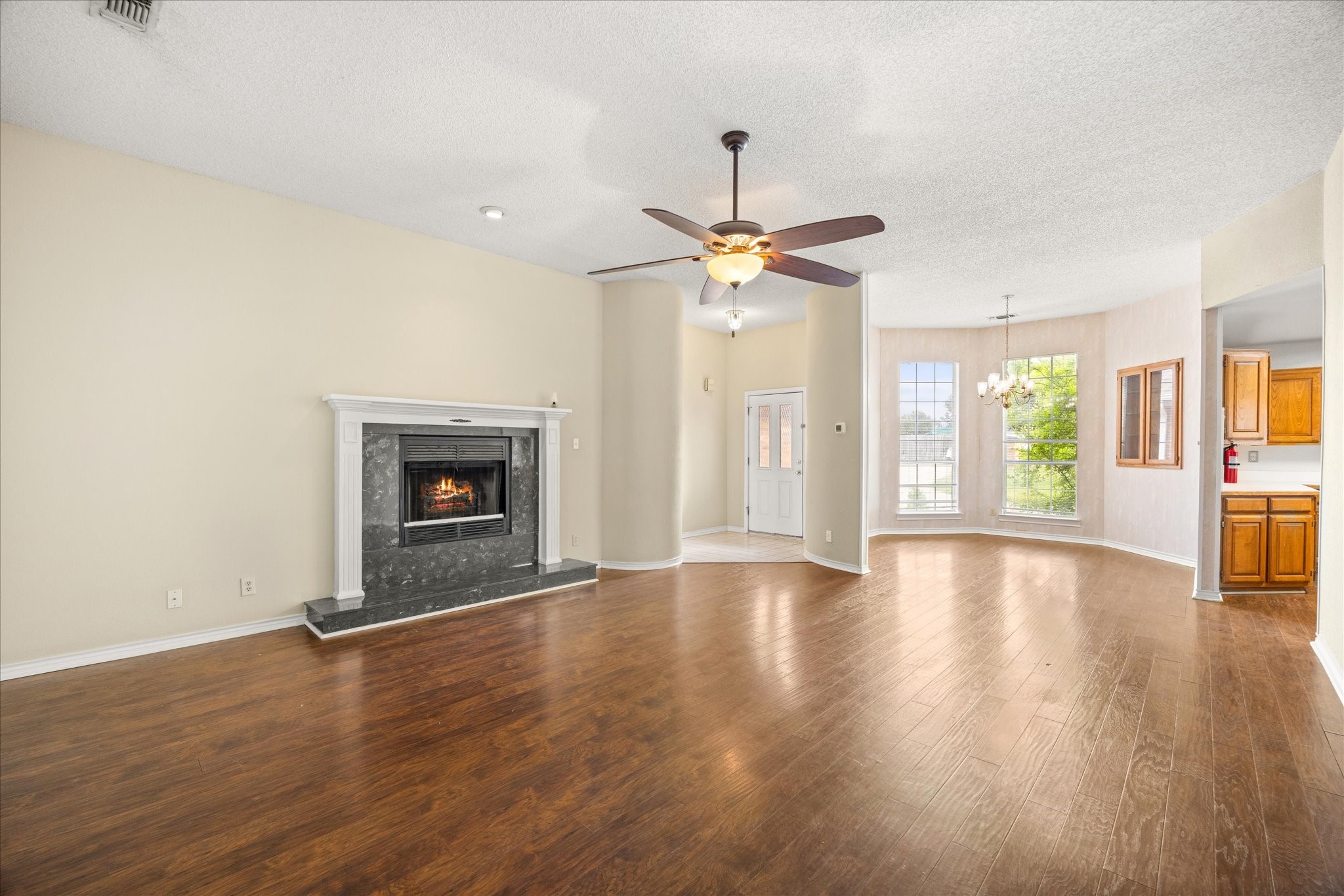 3905 Frisco Circle Granbury TX 76048