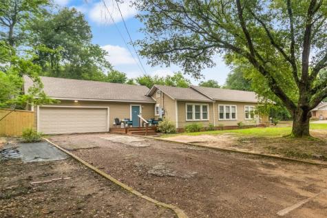 500 Jeanette Avenue Gladewater TX 75647
