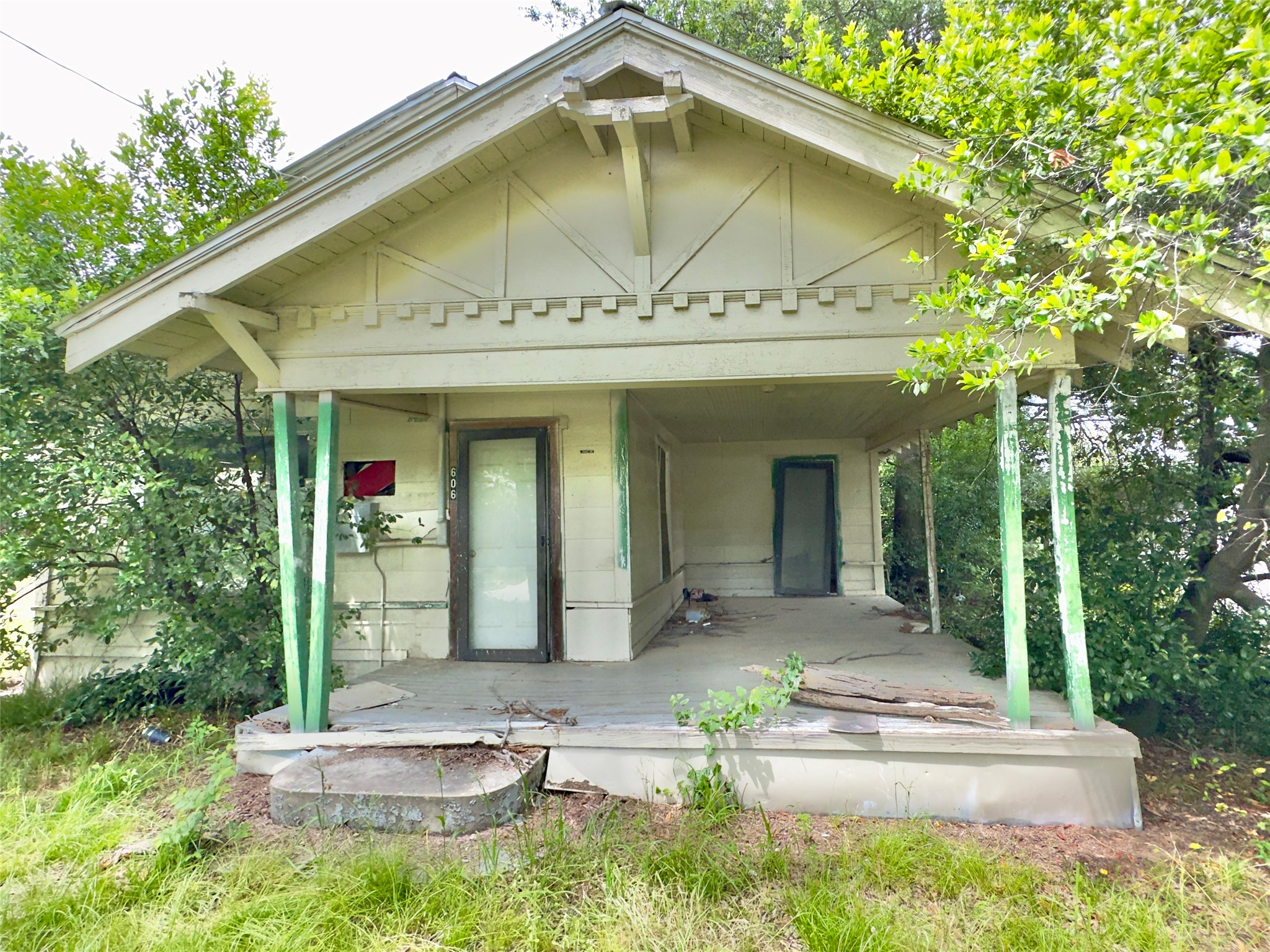 606 Houston Street Sulphur Springs TX 75482
