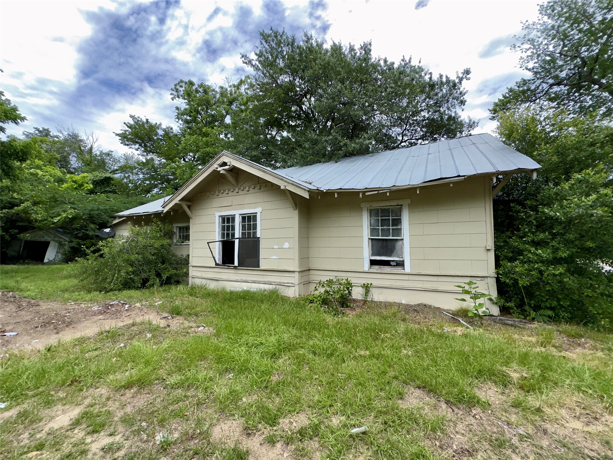 606 Houston Street Sulphur Springs TX 75482