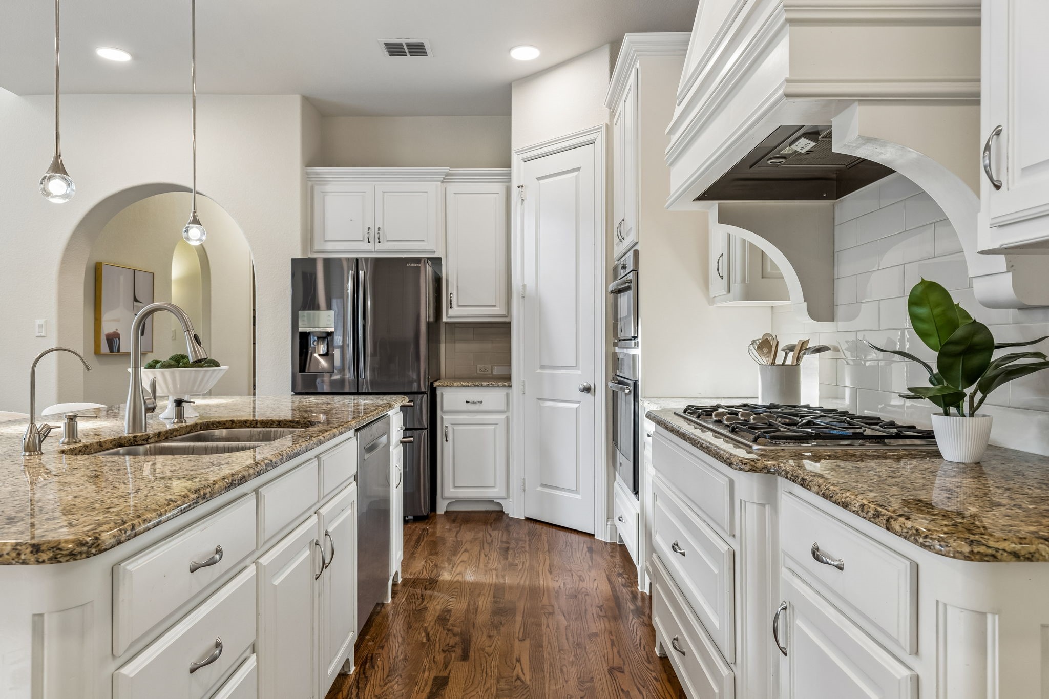349 Hill Creek Lane Grapevine TX 76051